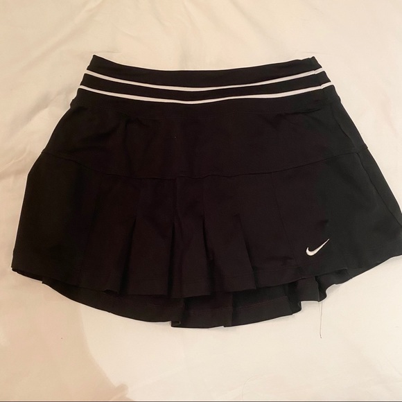 Nike dri fit black pleated tennis skirt small